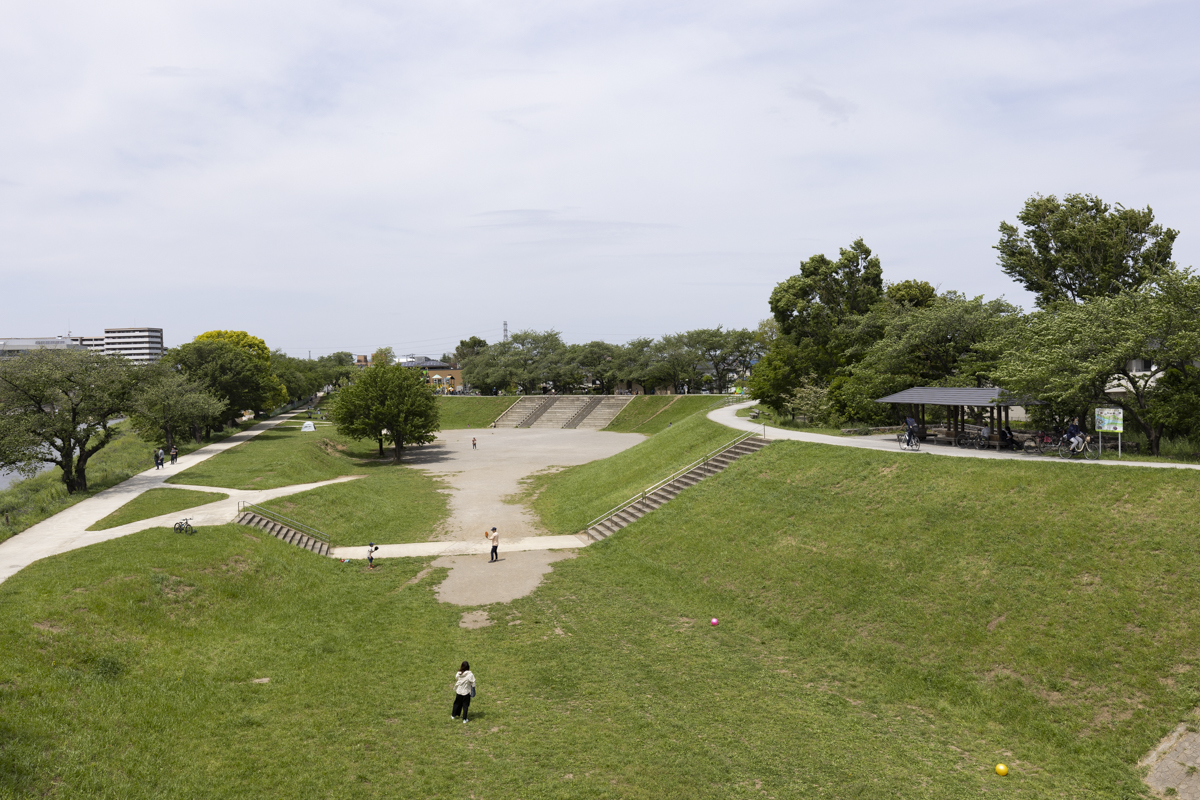 埼玉県の中古マンション: 川沿いの自然とリッチな住空間「ザ・ステイツ志木パークステージ 」2階