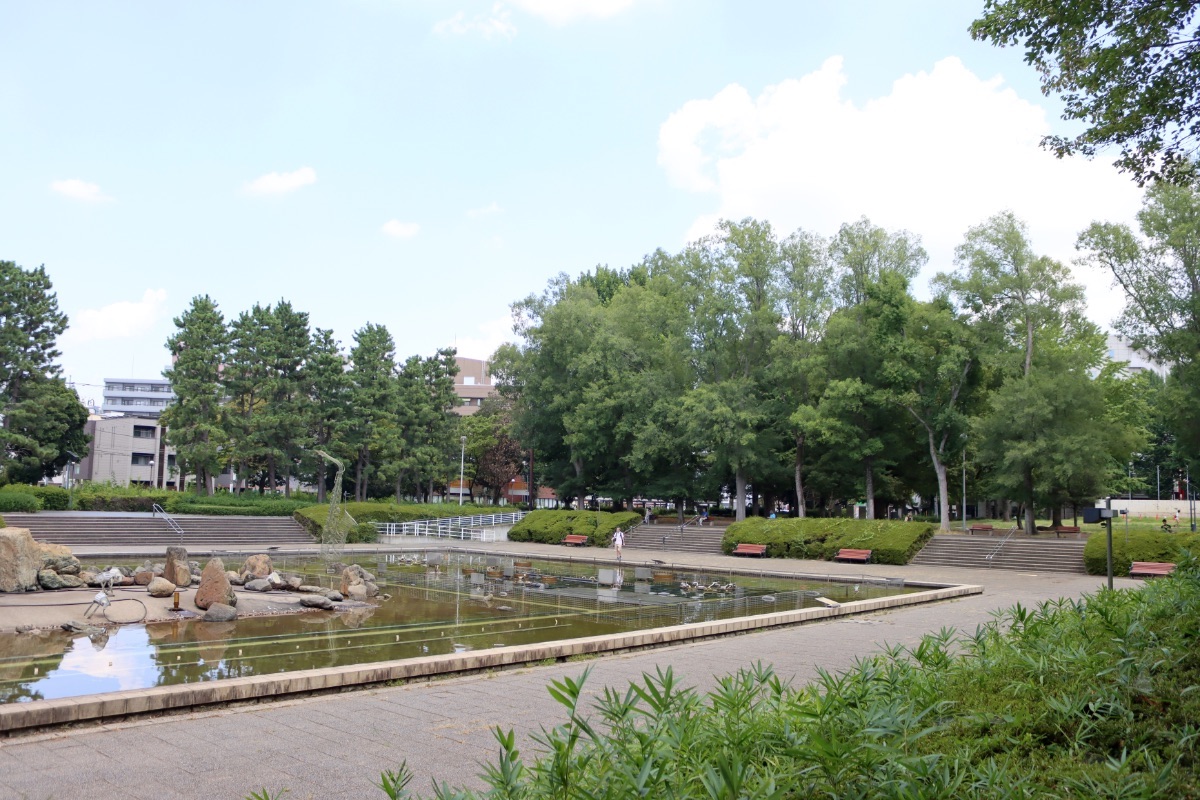 埼玉県の中古マンション: 駅徒歩2分で便利な好立地！緑溢れる公園のある街で暮らす「ドミノウラワ」4階