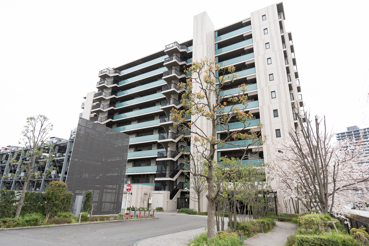 神奈川県の中古マンション: 心地よい空間で家族との時間がゆっくり流れる「パークホームズ海老名フォレストプレミア」8階
