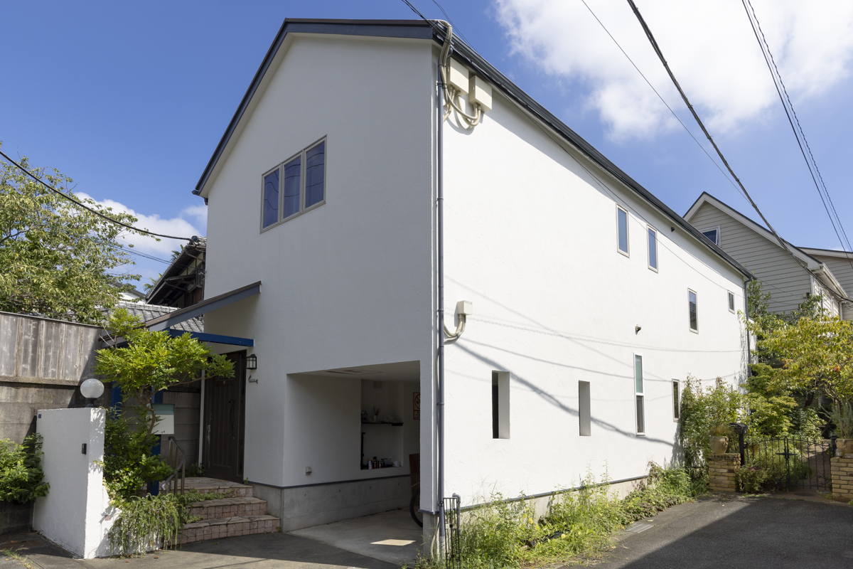 神奈川県の中古マンション: 自然と歴史が織りなす街を拠点にできる贅沢「鎌倉市長谷１丁目 中古戸建」