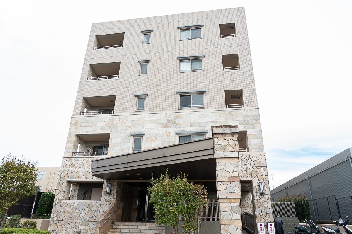 千葉県の中古マンション: 落ち着いた住環境と、駅前以上に便利な生活圏が手に入る 「ロイヤルプラザ松戸トリビュート」3階