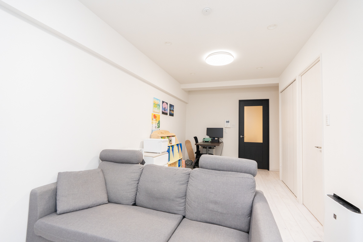 神奈川県の中古マンション: 駅チカ・リノベ済物件で綺麗な1LDK「コスモ川崎シティウィング」6階