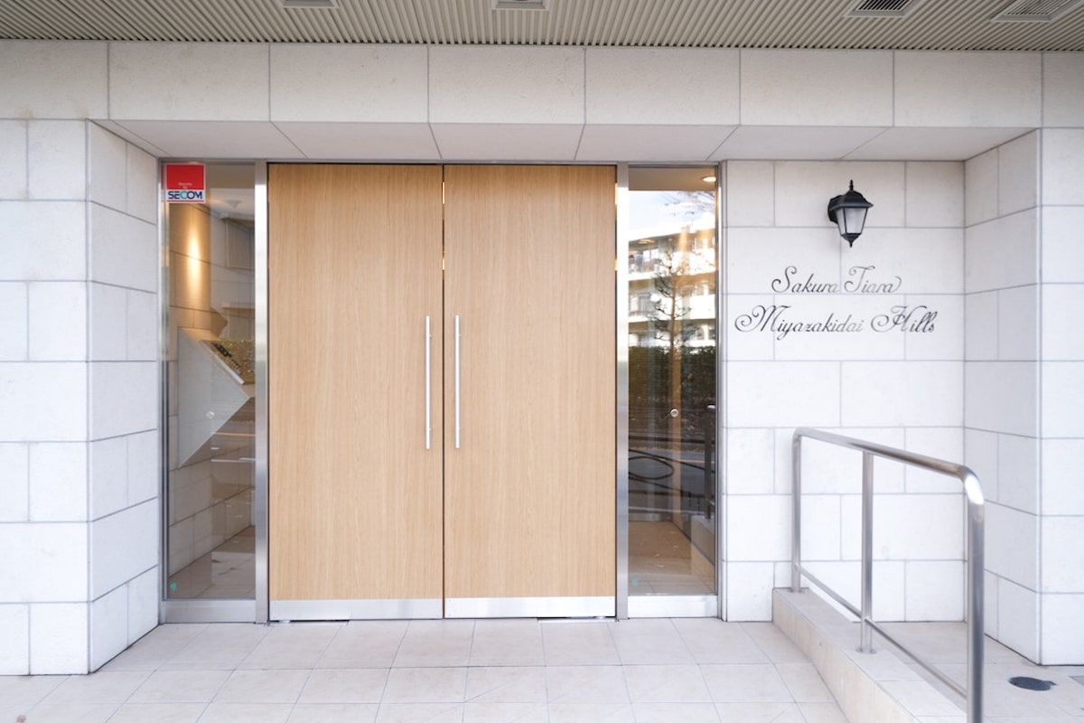 東京都の中古マンション: ひとり暮らしに欲しい設備と環境が揃う「サクラティアラ宮崎台ヒルズ」1階