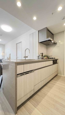 MID TOWER GRAND