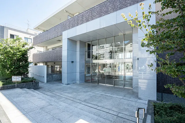 神奈川県の中古マンション: 美しくゆとりのある街で子育てを楽しむ「グレーシアガーデン南万騎が原」6階