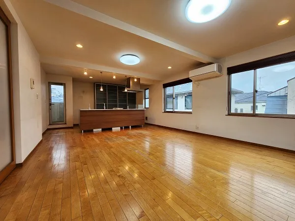 東京都の中古マンション: 世田谷区代沢２丁目戸建